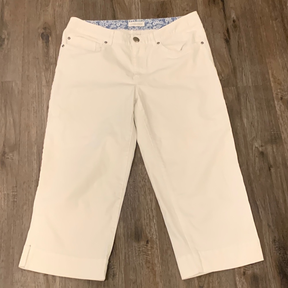 Christopher & Banks capris size 8